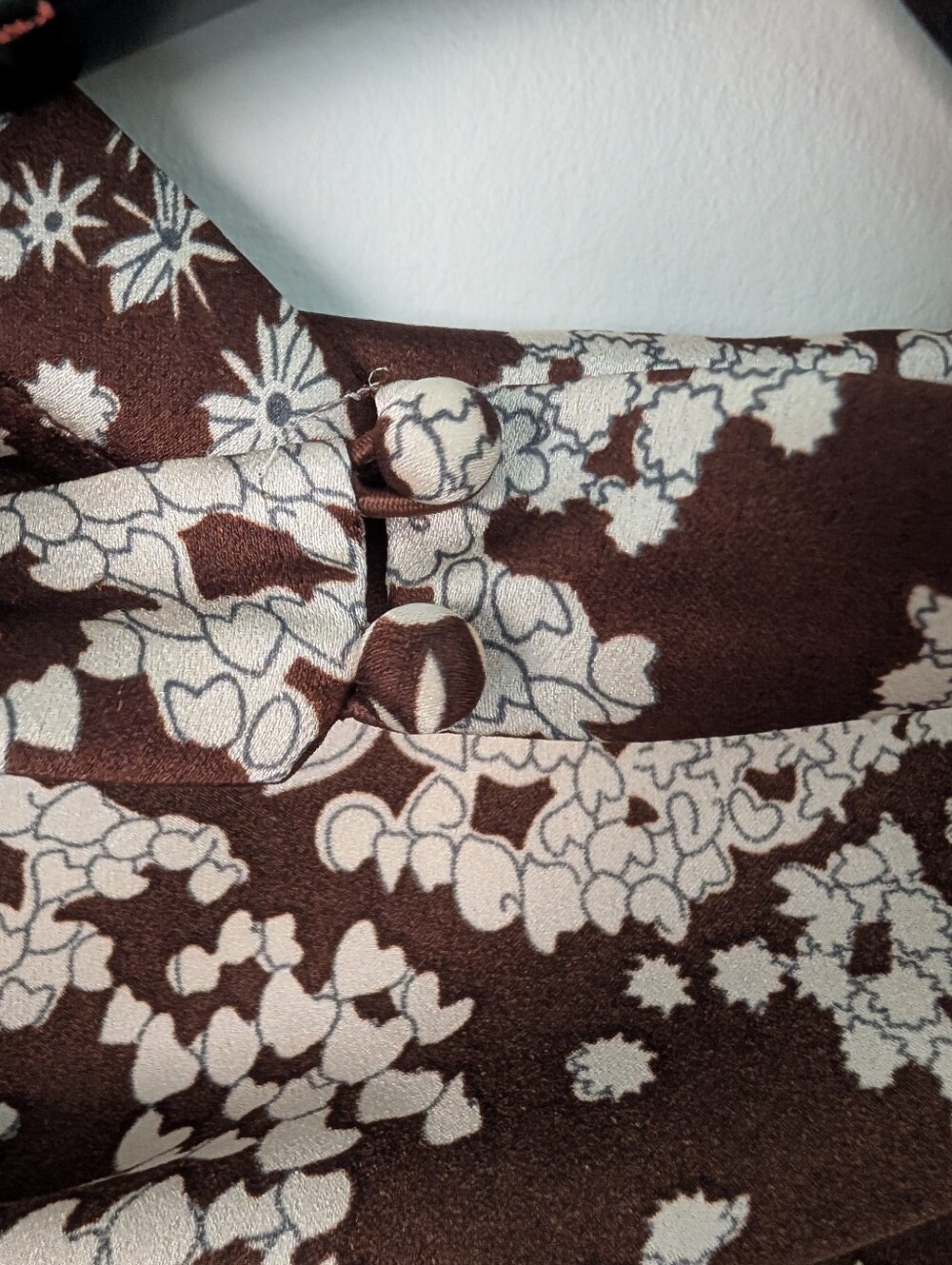 Heartloom Chocolate Brown Floral Halter Midi Dress Size M Asymmetrical Hem - Picture 6 of 8